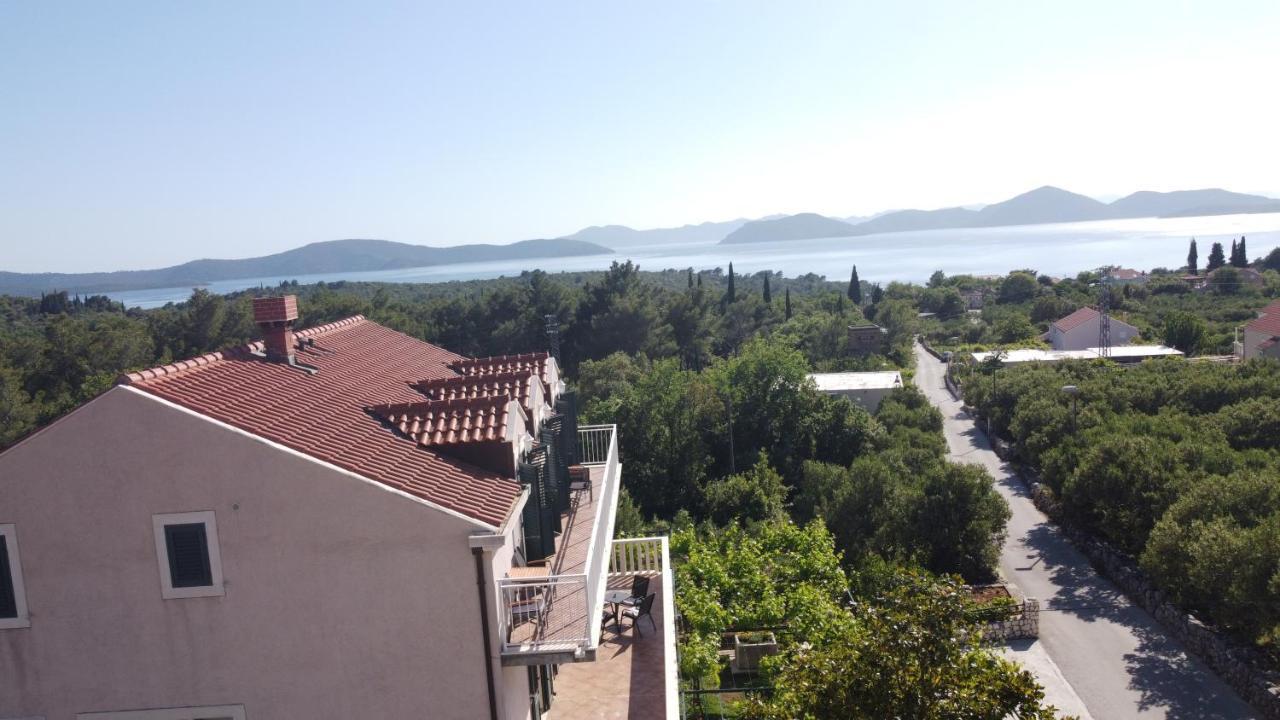 Apartments Kola Banići Buitenkant foto