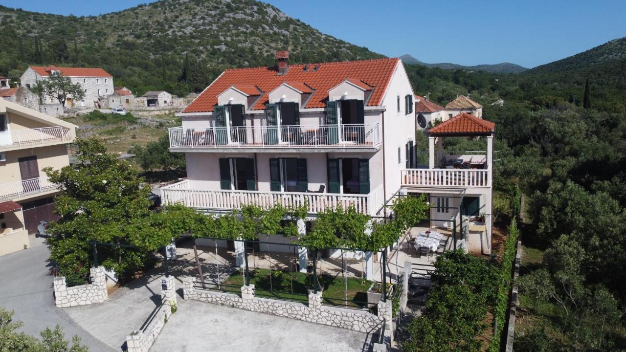 Apartments Kola Banići Buitenkant foto